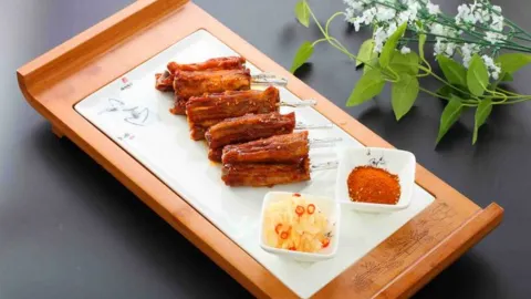 DE DING YI PIN RESTAURANT in หนิงเซียะ