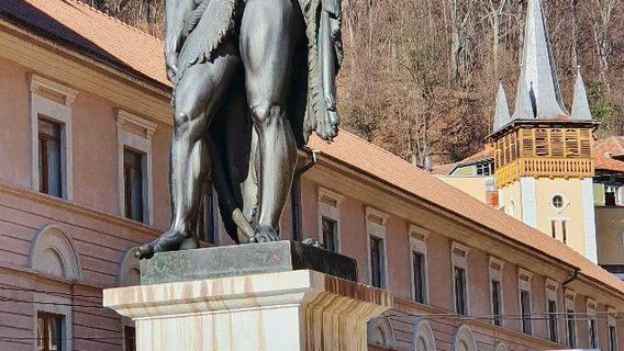 The Statue of Heracles