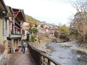 湯本館