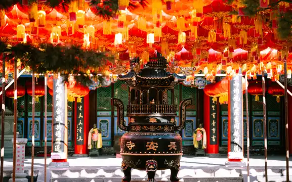 長安寺周辺のホテル