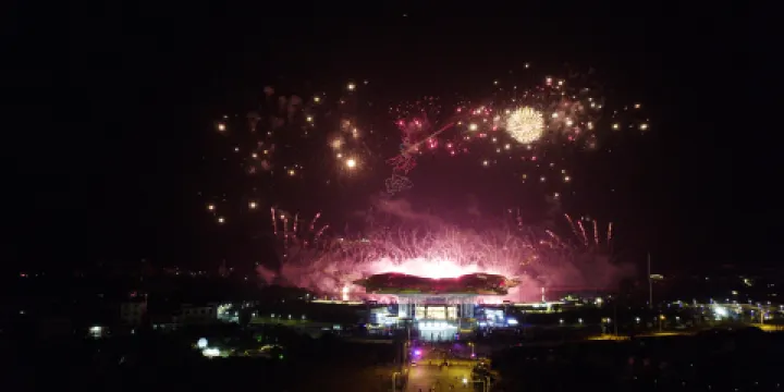 烟花云·天空剧院