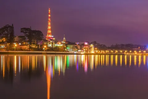 Xuan Huong Lake