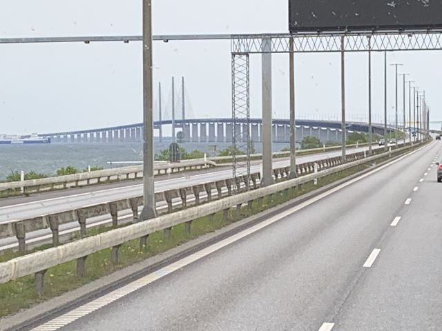 厄勒海峽大橋