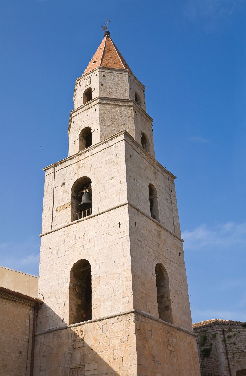 Saint-Trophime Primatial Catholic Church