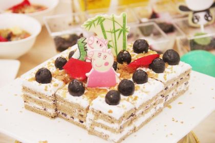 简阳城市名人酒店·米兰阳光西餐厅(金融街店)