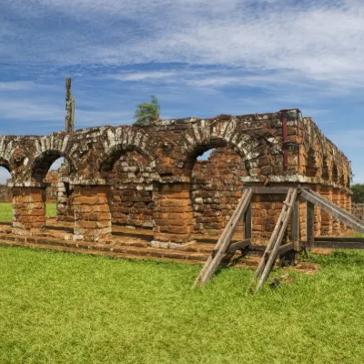 Hotels near Museo del Arpa