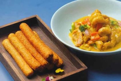 JIAO ZUO SHI YING BIN GUAN ZHONG CAN TING