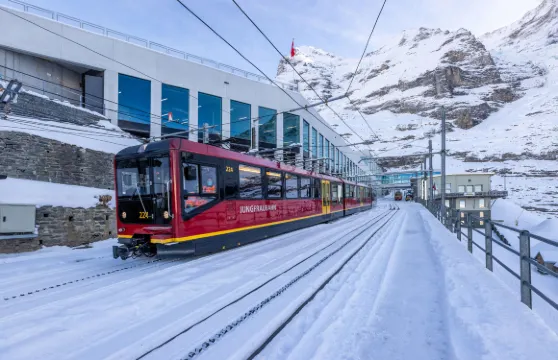 瑞士少女峰火車纜車票 因特拉肯格林德瓦勞特布倫嫩來回