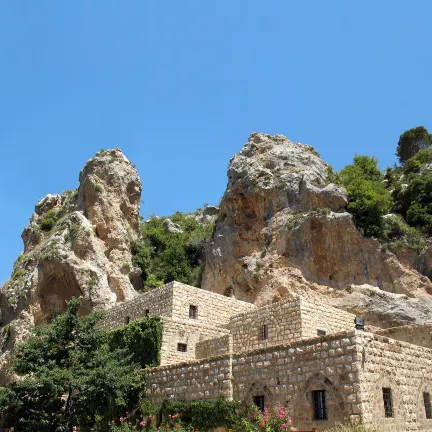 Hotels in Arbet Kozhaya With Wi-Fi