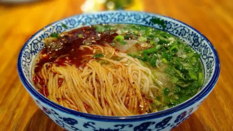 Halal Song Shu Jia Beef Noodles (Zhengning Road Branch) in Lanzhou