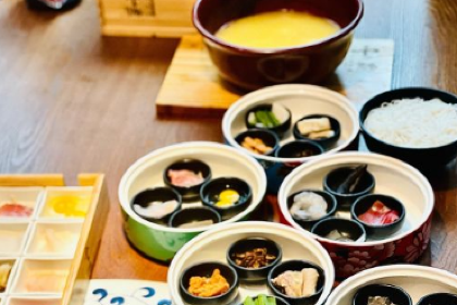 YUNQUEEN RICENOOLDES