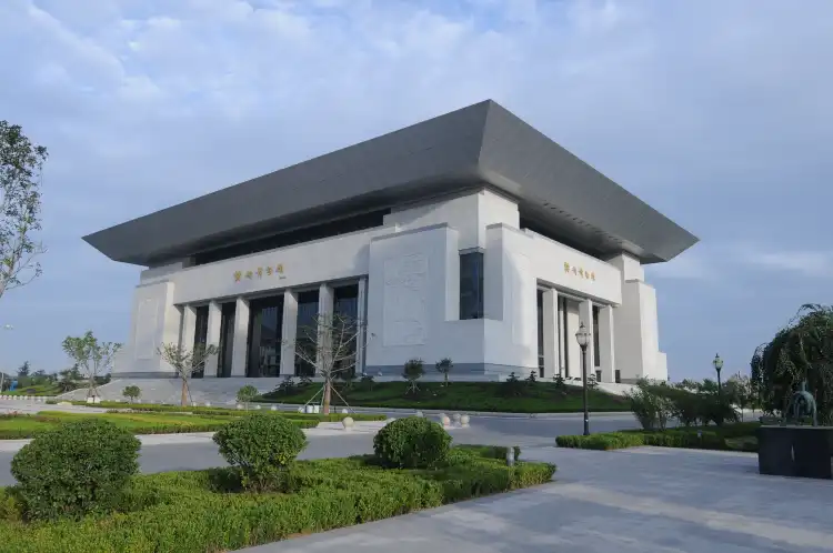 Hotels near Zhucheng Museum
