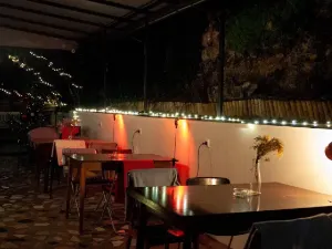 Leposava bar