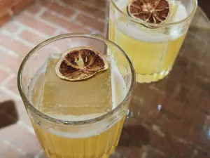 Waking Lotus Bar