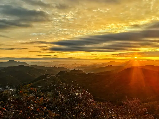 Sunrise Sightseeing in Taizhou