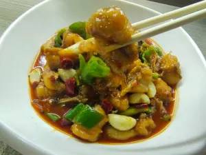 陈妈餐馆·宜昌肥鱼地方本土菜馆