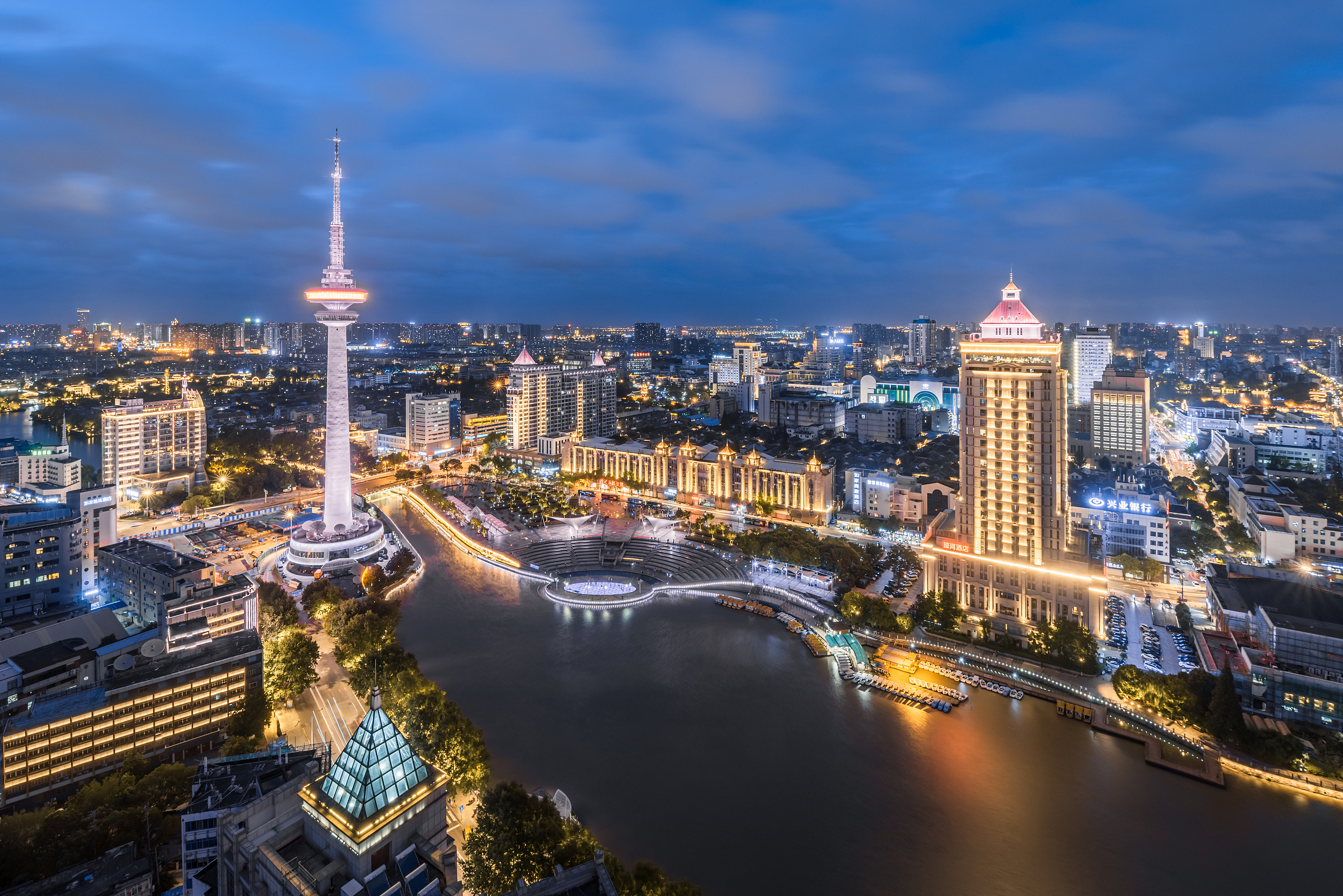 濠河 濠河風景名勝區門票【2025】- 預約、開放時間、評論及資訊| Trip.com