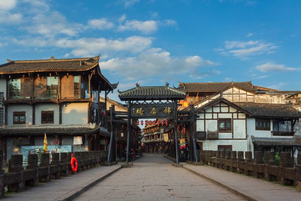 Town of Long Feng
