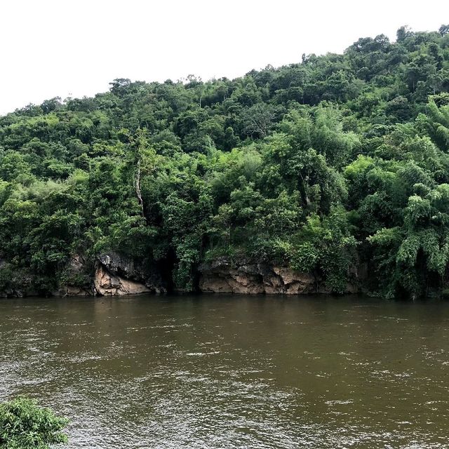  Rock Valley Hot Spring and Fish Spa กาญ