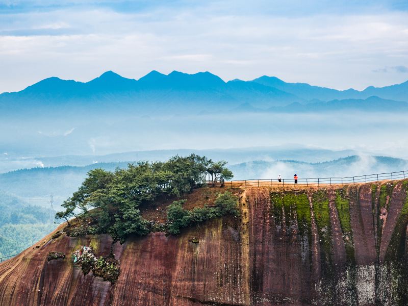 高椅嶺村