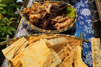 那年味道野生菌牦牛肉汤锅·火锅