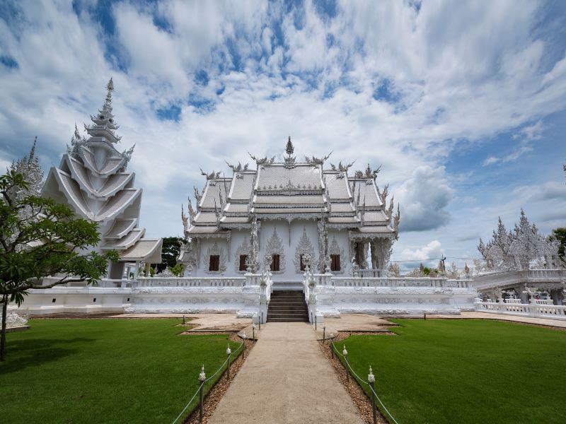 Wat Rong Khun - White Temple