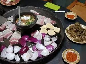 张老九卤烤小吃坊
