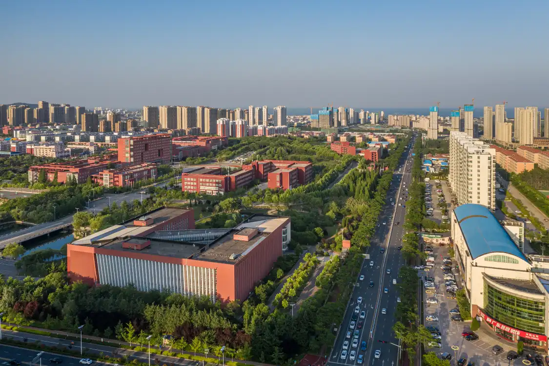 Отели рядом с достопримечательностью «Университет хоккея (Кампания Фото)»