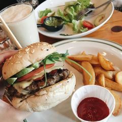 Farmhouse Cafe & Eatery User Photo