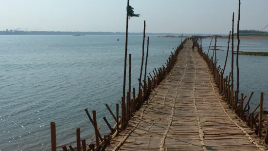 Ko Paen Bamboo Bridge