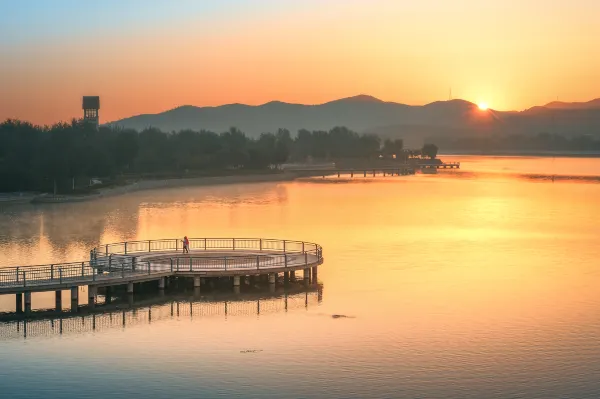 Xana Hotelle (Jinzhou Jiefang Road Donghu Bridge)