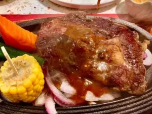 炙烧战斧牛排餐厅(润达国际店)