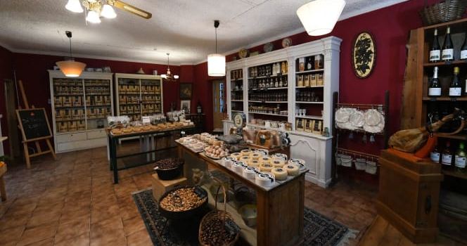 Taverna / MercadoNacional