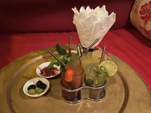 ASANA OLD WOODEN HOUSE Cocktail Bar