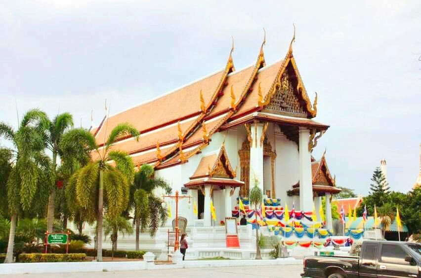 Wat Na Phra Meru Rachikaram