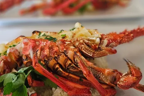 Omeros Bros Seafood Restaurant