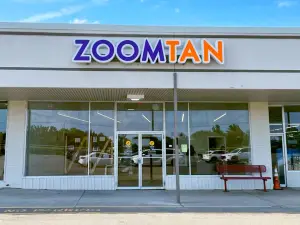 Zoom Tan