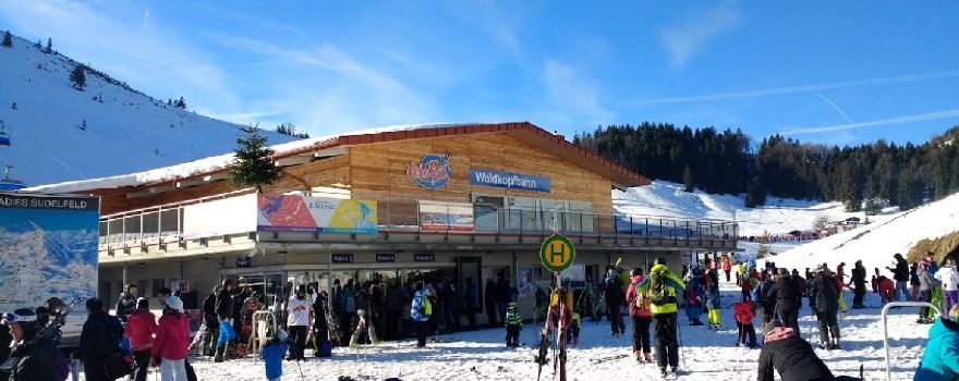 Waldkopflift-Talstation 6er Sesselbahn - Skigebiet Sudefeld