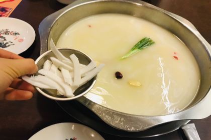 椰子煮鱼(玉溪店)