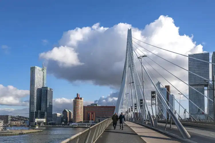 Các khách sạn gần Erasmusbrug