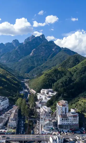 Hotels near Tangkouzhen