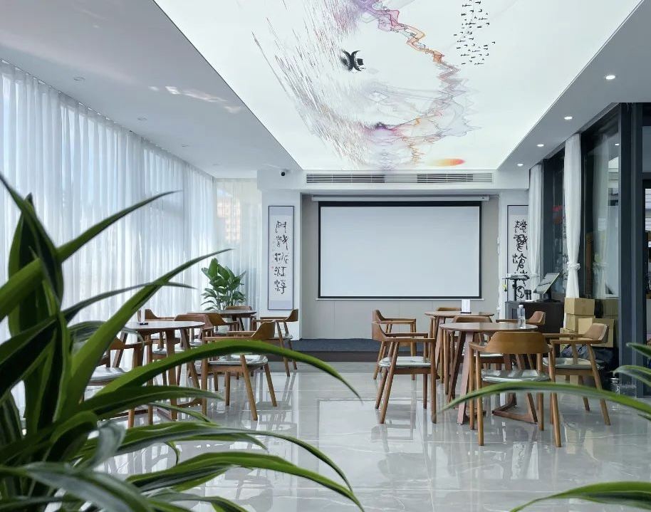 Compare 5 airports near Longgang