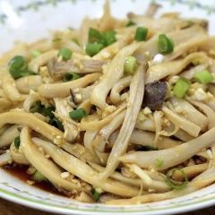 Nit Wan  Kui Chai User Photo