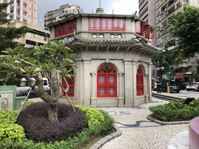 Bajiaoting Library (Chinese Pa