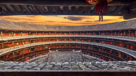 南靖雲水謠設施、福建永定土樓設施、南靖田螺坑設施、初溪土樓(四選二雙設施一日遊)