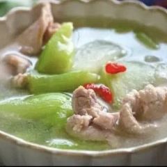 Pom - Kao Tom Gin Laew Ruay User Photo