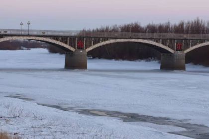 牧野飘香烧烤(布尔津河堤夜市店)