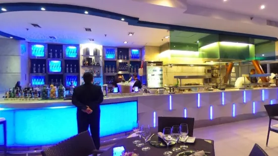 blu bar and grill