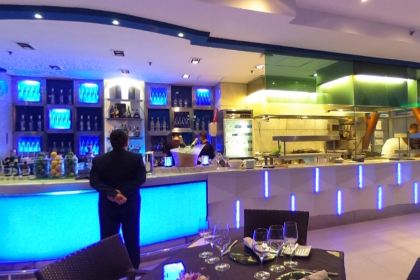 blu bar and grill