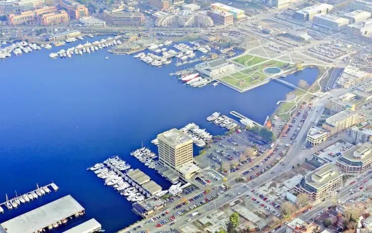 Hotels near Lake Union Park